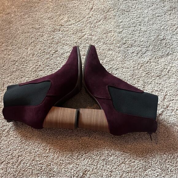Lane Bryant Burgundy Suede Chelsea Boots Women's Size 9 Pointed Toe Stacked Heel - Picture 5 of 11